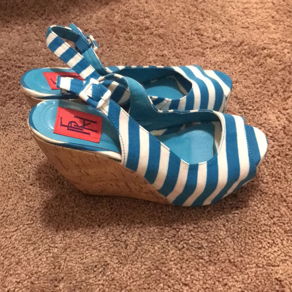 FRH blue and white striped wedges in size 8